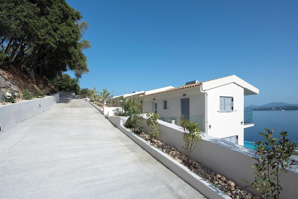 N&L VILLAS room 2
